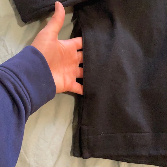 Patagonia Hoodie - Black P-6 Logo Uprisal Hoodie - Picture 4 of 6